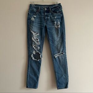 American Eagle outfitters Tomgirl ripped blue jeans